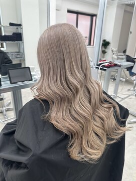 メイドバイスティーン(MADE BY STEEN) ホワイトベージュ