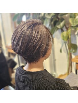 ヘアードレスビュー(hair dress V.I.E.W) 丸みショート