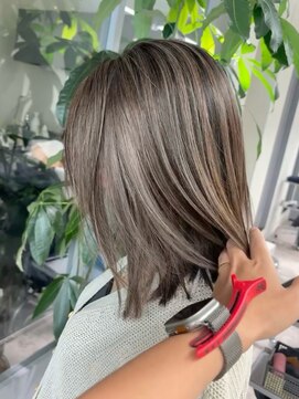 hair salon Heir【4月19日NEW OPEN(予定)】 《After》仕上がりスタイル【白髪ぼかし脱白髪染めハイライト 】