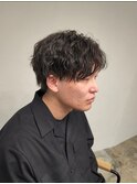 センターパートウルフショートツイストスパイラルパーマ