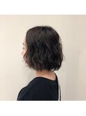 イルミナベージュフンワリウェーブボブ《鶴見 美容室 warm》