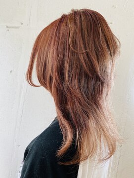 ヘアーワークス ヘルム 渋谷店(HAIR WORKS HELM) オレンジ×ウルフカット