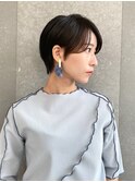 ショート×顔周り×前髪×シルキーベージュ×グレージュカラー