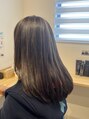 ワイワイヘアー(YY hair)&nbsp;表面にハイライトを入れる事で全体的に透明感のあるカラーに