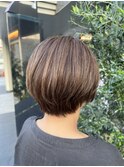 白髪ぼかしハイライト×ショートベージュ