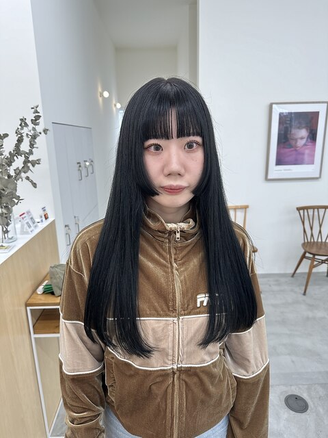 ストレートロングヘア　ブリーチなしブルーブラックカラー