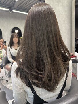 シティ(CITY) シアーベージュカラー×レイヤーカット　【CHICA】