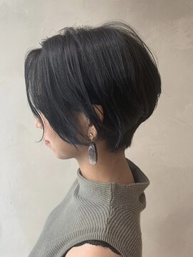 ラックスビー シュクラン 八戸ノ里駅前店(LUXBE SHUKRAN) 大人くびれショート 小顔カット 20代30代40代