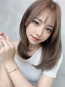 オリジンズヘアーセカンド 守谷店(Origins hair 2nd) ミディアムレイヤー×ベージュ系白髪ぼかしカラー×BYKARTE TR