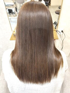 ヘアデザイン ファブロ(hair design FABRO.) ◎ミルクティーベージュ/ヘーゼルベージュ/ブリーチなしカラー◎