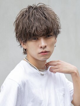 シティ(CITY) 小久保styleフェザーパーマグレーブルーカラー刈り上げショート