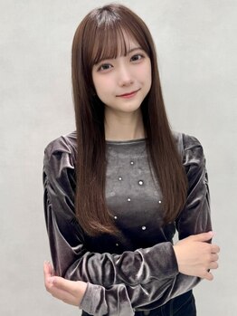 少しだけニュアンスを変えるデザインも、大胆なスタイルチェンジも、技術力&センスに定評のあるAshにお任せ