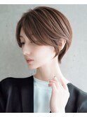 大人可愛い20代30代40代黒髪前下がりひし形小顔ボブ丸みショート