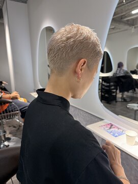 アフィナー 新宿(Afinar) ピクシーショート