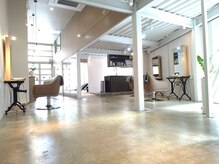 天井が高く開放感のあるサロン(^^)/