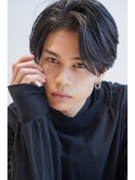 スーツ短髪ツーブロック束感モテる黒髪シークレットパーマ流行