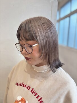 ポート 蕨(PORT) グレージュとブラック【天間　彩香】