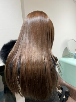 ユウズ(Yuu's)の写真/完全マンツーマンの贅沢ケア。あなたの髪質を見極めるオーダーメイドの施術で、理想の美髪を叶えます◇