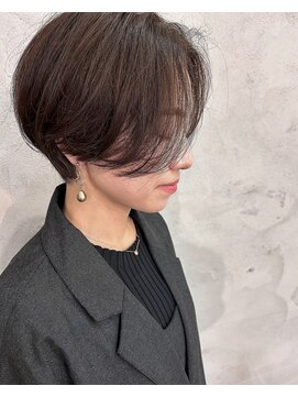 リアン ヘア ライム 豊橋(lien.hair rhyme) 大人上品センターパート グラデーションボブ 20代30代に大人気◎