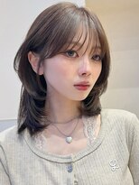 バイオレット 表参道店(Violet) 顔周りカットミディアムレイヤーハッシュカットシースルーバング