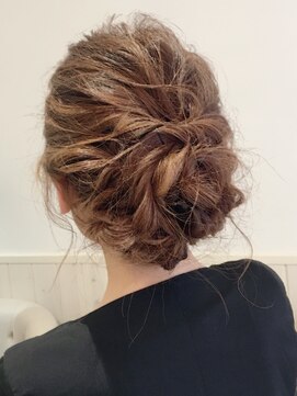 ネオリーブエム(Neolive em;) Neolive　em;　スーパーロングでもokヘアアレンジ☆☆