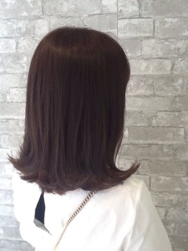 マニス(manis) 大人可愛い30代・40代・50代◎外ハネスタイルココアブラウン