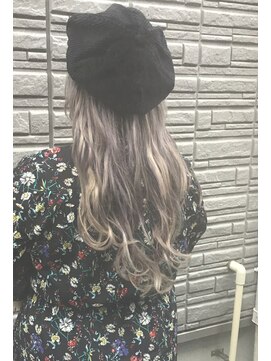 サムブリッジ(SOMEBRIDGE) プルエクステを染めさせていただいた件【SOMEBRIDGE 亀有】