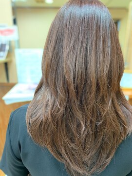 ヘアーフュージョンイザワ ベージュ