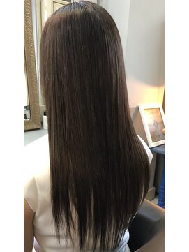 フィル(Fil HAIR and SPA) ミネコラ高濃度水素トリートメント