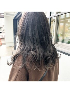 ルディー バイ ヘアーポケット(rudii by HAIR POCKET) グレージュ×ハイライト