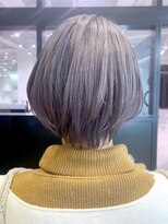 アルバム 銀座(ALBUM GINZA)&nbsp;ハイトーンシルバー_外ハネボブアッシュブラウン_ba279751