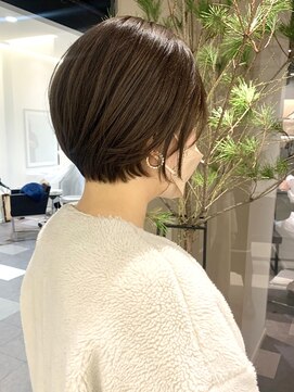ケーツーナゴヤ(K two NAGOYA) 大人女性のまるみショートボブ。