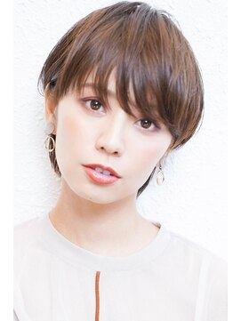 モニカ 西宮北口(Monica) 前下がりボブ・  内巻きワンカール・  ボブショート・暗髪