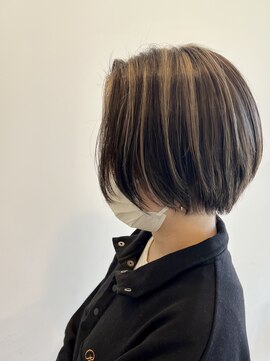 りんごの木 篠ノ井駅前店 グラデーションボブ/バイカラー/小顔補正立体カット@20代30代