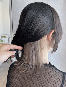 レオン(Re:ON) インナーカラー×ウルフカット