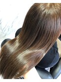 髪質改善さらツヤ美髪ロング潤いストレート【カミケンパセオ】