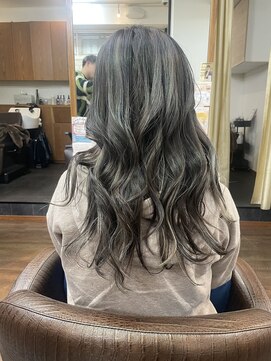 アリ 葛西店(ALi) デザインカラー　葛西髪質改善｜葛西縮毛矯正｜葛西白髪ぼかし