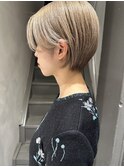 20代30代40代小顔ハンサムショートホワイトベージュ