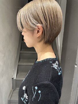 フェンヘアーアイス 中目黒(Fen.hair ici) 20代30代40代小顔ハンサムショートホワイトベージュ