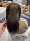 オリーブグレージュ
