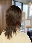 30代40代ハイライトクラゲヘアー×白髪ぼかし大人ミディウルフ