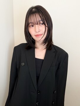 ユイル(Uil) 小顔前髪顔まわりレイヤー×グレージュカラー デザインカラー