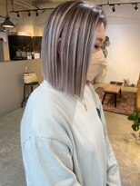 メリー オオサカ(Merly Osaka)&nbsp;透明感ホワイトバレイヤージュ