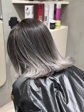 コスモス 町田(COSMOS) シルバーボブバレイヤージュカラー/シャドールーツ