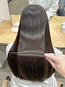 ミリ(mm) 今までにない艶髪に最高級髪質改善ストレートで作る美髪！