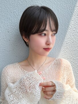 アフロート ディル(AFLOAT D'L) 大人ガーリーで艶感ダークアッシュの似合わせカットショート