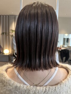ノラギンザユー(NORA GINZA/U) 切りっぱなし外ハネボブ艶暗髪シースルーバング