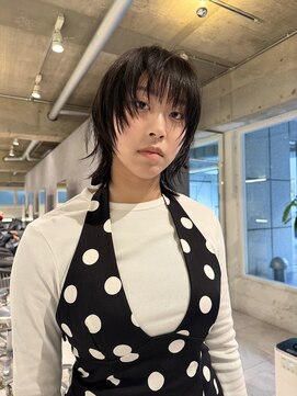 ダブ アオヤマ(DaB AOYAMA) 顔まわりレイヤーカットウルフカットデザインカットウルフボブ