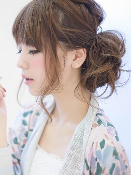 ラックスビールーチェ 沖縄那覇イオンモール店(LUXBE LUCE) ナチュラルルーズアップ【LUXBE　LUCE　沖縄那覇店】