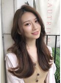 ゆったりまとまる◎大人の重めロングヘア